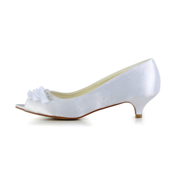 011-3-1 White Wedding Shoes