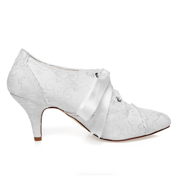 98977-8-2 White Wedding Shoes